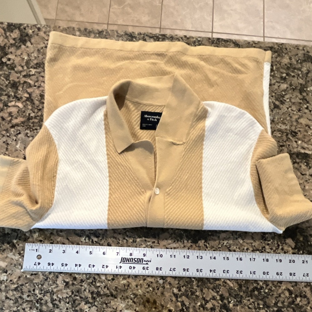 Abercrombie & Fitch Mens S Colorblock Beige White SS Spread Collar Preppy - Picture 6 of 7